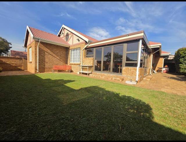 3 BEDROOM CLUSTER FOR SALE IN NEWMARKET